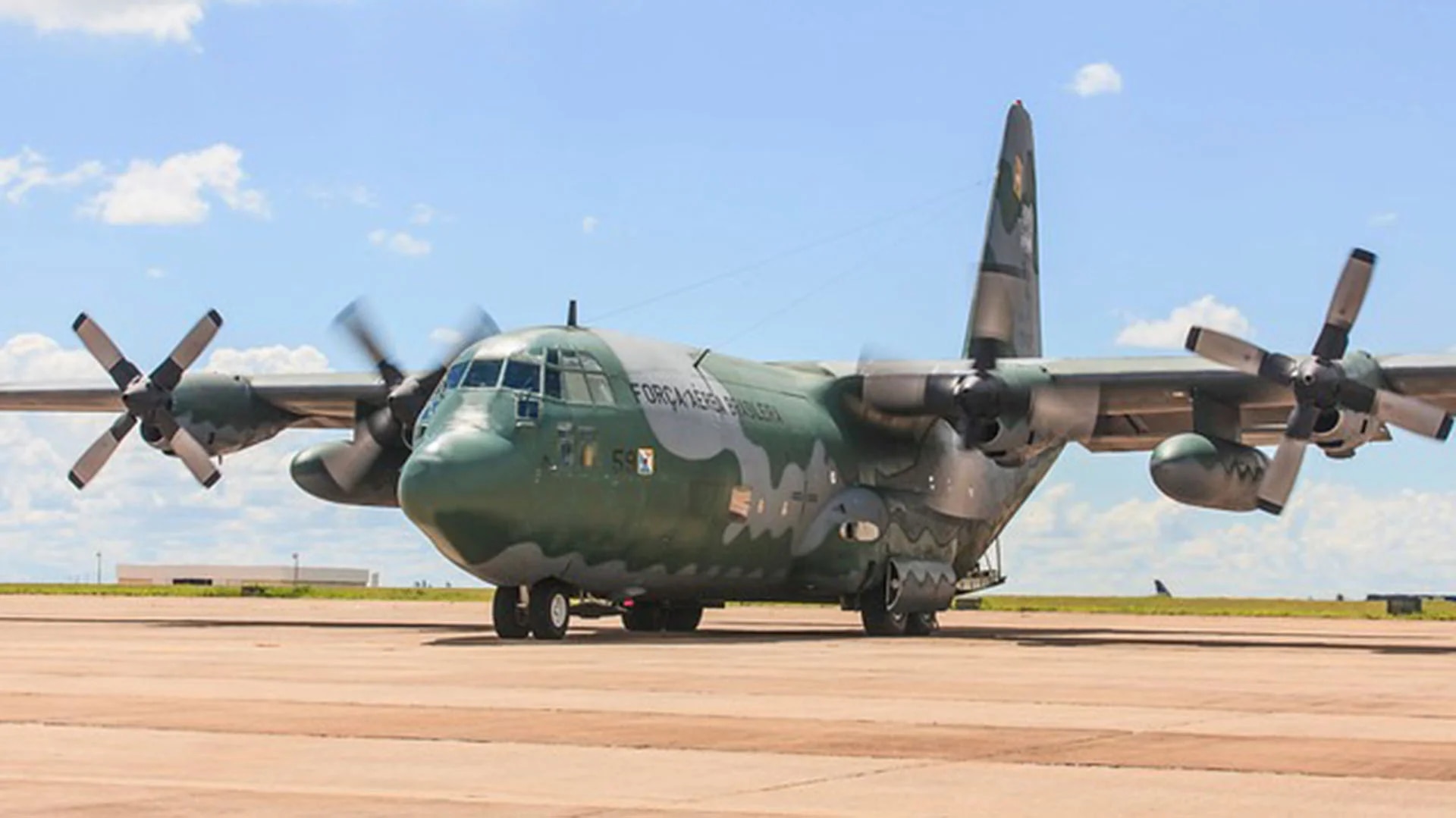 Avión de la Fuerza Aérea brasileña (@aeronauticaoficial)