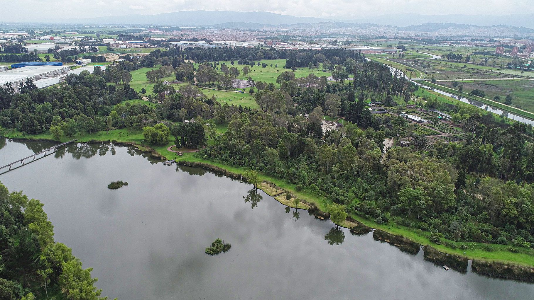 Imagen aérea del Parque La Florida al que el candidato Rodrigo Lara se comprometió garantizar transporten público - crédito IDRD