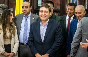 Varios de los principales aspirantes por firmas a la presidencia ya lograron apoyos necesarios