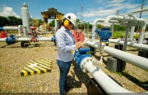 Tarifas de gas bajarían 20 % con operación de regasificadora de La Guajira