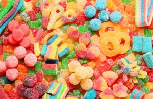 Psiquiatra revela la razón por la que comemos dulce cuando estamos tristes o estresados: ‘es un espejismo’