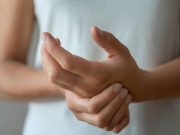 Las mujeres muestran mayor protección cerebral temprana frente al Parkinson, revela estudio internacional