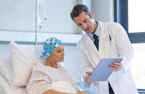 El cáncer de mama deja cicatrices invisibles: psicólogos alertan sobre el impacto emocional del diagnóstico