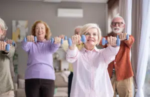 Después de los 60 años: la falta de movimiento físico puede afectar al cerebro y provocar pérdida de memoria; mover los brazos marca la diferencia