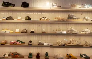 Los sneakers conquistan la moda: las nuevas tendencias que marcan la temporada otoño-invierno 25/26