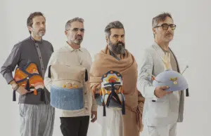 ‘Hemos tenido la sensación de que es un nombre equivocado’: Love of lesbian, la banda que puso a sonar indie, pop y rock en España
