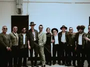 ‘Doa mundos’: la energía renovada de Luna Llena Salsa Band