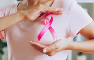 ‘Aunque es más común después de los 50, el cáncer de mama no distingue edades’: la alerta del director de la Liga Colombiana contra el Cáncer