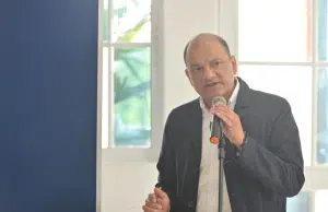 Minsalud designó al viceministro Luis Alberto Martínez como superintendente de Salud encargado
