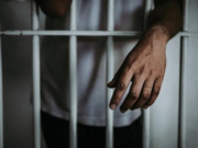 A prisión hijo de ‘Papá Pitufo’, por presunta agresión a su exesposa