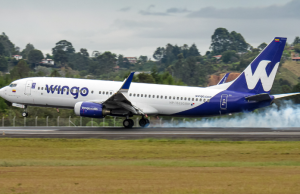 Abren investigación a la aerolínea Wingo por presunta discriminación