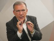Roy Barreras se suma a la lista de candidatos a la Presidencia 2026
