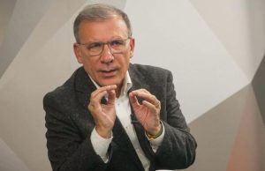 Roy Barreras se suma a la lista de candidatos a la Presidencia 2026