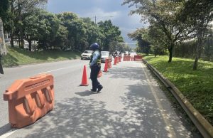 Activan cierres viales por contingencia en Metro de Medellín