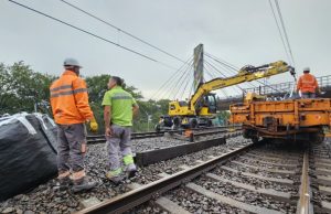 Detectan 89 puntos críticos en las márgenes del río Medellín que amenazan al Metro