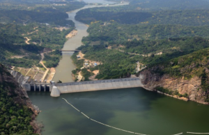 Abren compuertas de Hidrosogamoso por aumento en nivel del embalse