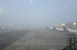 Reportan cancelación de vuelos y largas filas en Aeropuerto El Dorado