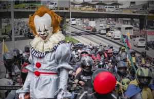 Bogotá restringe motos durante el puente de Halloween