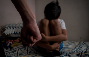 Fundación AXA lanza convocatoria internacional “Luchando contra la violencia infantil”