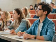 Abren becas de hasta el 100% para colombianos en Europa: maestrías y MBA disponibles