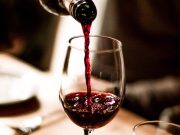 ¿Es posible convertir agua en vino solo con pasas? Científicos revelan cómo pudieron hacerlo antiguas culturas