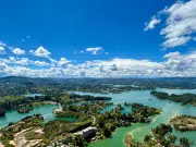 Guatapé, el destino donde la magia, el color y la naturaleza se unen para hacer brillar el oriente antioqueño