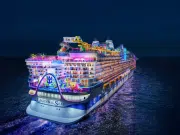 Royal Caribbean anuncia su oferta europea para el verano de 2027 con nuevas experiencias en Santorini