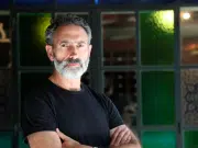 ‘Me parece simplista decir que una serie de TV puede suplir lo literario’