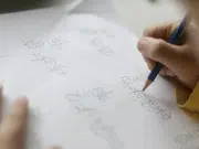 Contar con los dedos ayuda a los niños a lograr habilidades matemáticas más avanzadas