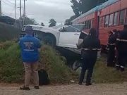 Accidente en Bogotá: Tren de la Sabana arrolló camioneta