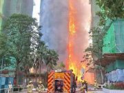 Aumentan a 55 los muertos por incendio de un rascacielos en Hong Kong