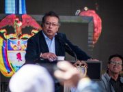Comisión de acusación abre investigación a Petro por caso de pasaportes
