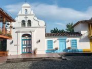Con fotografías, el Pueblito Paisa cuenta su historia en los 350 años de Medellín