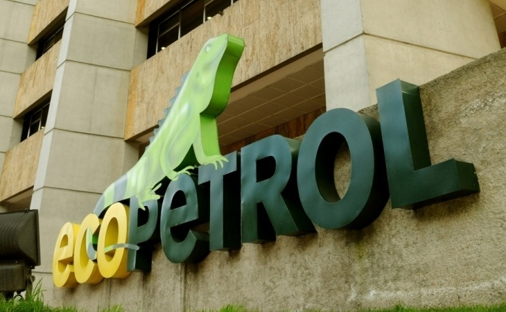 Ecopetrol contrata buque eólico para enviar nafta a Pozos Colorados