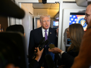 Trump confirma una conversación telefónica con Maduro