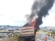 Grave accidente en el puente helicoidal de Calarcá deja tres heridos