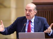 Fiscalía imputará cargos contra Álvaro Leyva por el caso de pasaportes