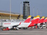 Venezuela retira permisos a aerolíneas que cancelaron rutas por alerta de EE.UU.