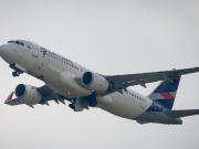 LATAM suspende casi 200 vuelos en Chile por huelga de pilotos
