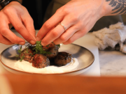 ¿Dónde encontrar un restaurante con sabores mediterráneos en Bogotá?
