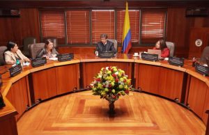 Crisis en salud: Jaramillo bajo la lupa por bandazos e improvisación