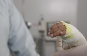 INS reporta 792 lesionados por pólvora en Colombia en diciembre: 32,8 % son menores y Antioquia concentra el mayor número de casos
