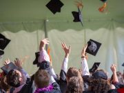 Minciencias explica qué hará luego de quitarle los recursos a Colfuturo: ¿en qué consiste el nuevo programa de becas y es viable financiaramente?