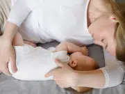 Acompañar a los hijos a dormir ‘puede tener posibles beneficios para el desarrollo de los niños’, según nueva investigación