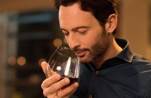 El vino gana espacio en la mesa navideña colombiana: ¿cómo maridarlo con los platos típicos decembrinos?