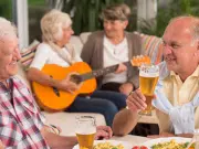 La importancia de la comunidad para las personas mayores