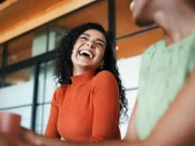 ¿Por qué una sonrisa puede hacer que confiemos más en alguien? Esto dice la ciencia