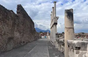 Encuentran antigua escalera romana que lleva a los científicos hacia la ‘Pompeya escondida’ que buscan