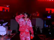 Beéle lanza tema navideño inspirado en ‘La patadita de la buena suerte’, del programa musical ‘El show de las estrellas’