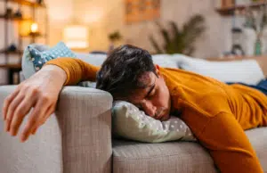 El secreto de la productividad no está en trabajar el doble, sino en descansar mejor, según expertos